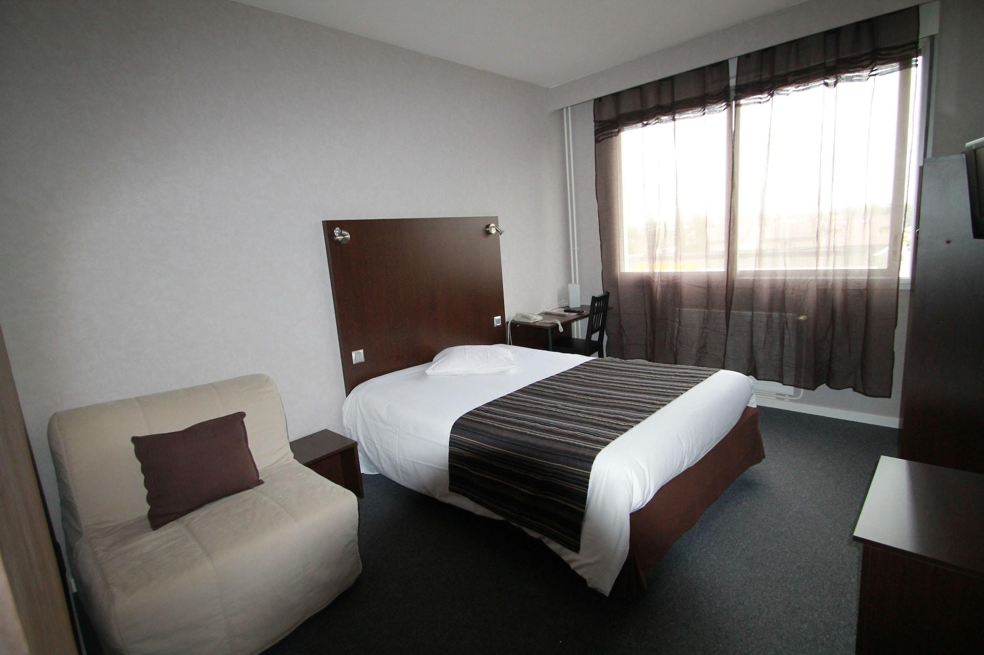 Adonis Lyon Est Hotel Artys Saint-Priest-en-Jarez Kültér fotó