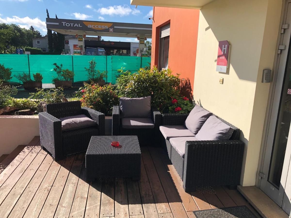 Adonis Lyon Est Hotel Artys Saint-Priest-en-Jarez Kültér fotó